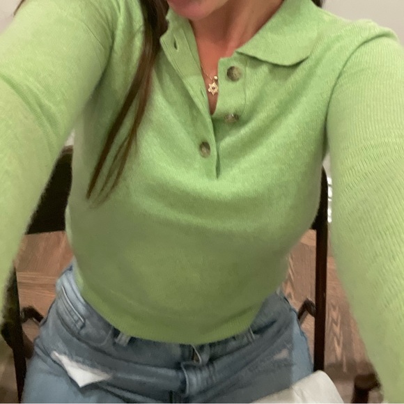 Wilfred Green Cashmere Sweater - Picture 4 of 4